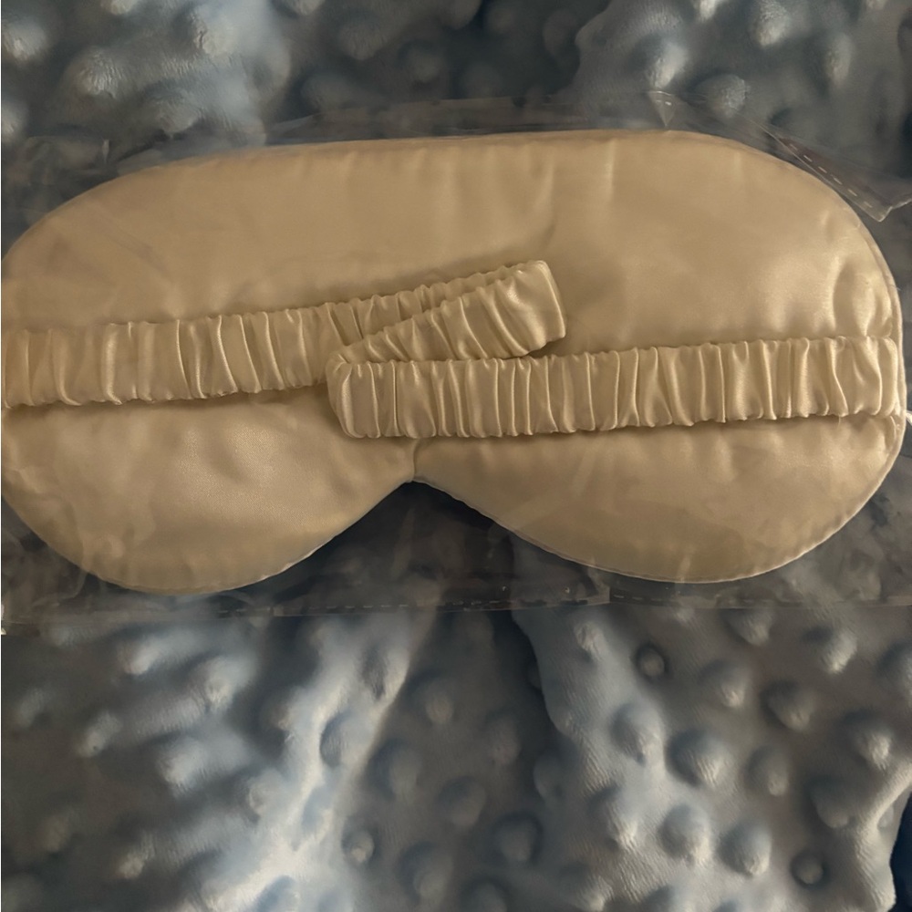 White Sleep Mask - Picture 2 of 2